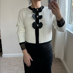 Alice+ Olivia bow cardigan. S-M